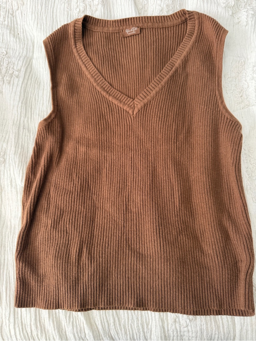 Brandy Melville Brown Ribbed V-Neck Tank Top